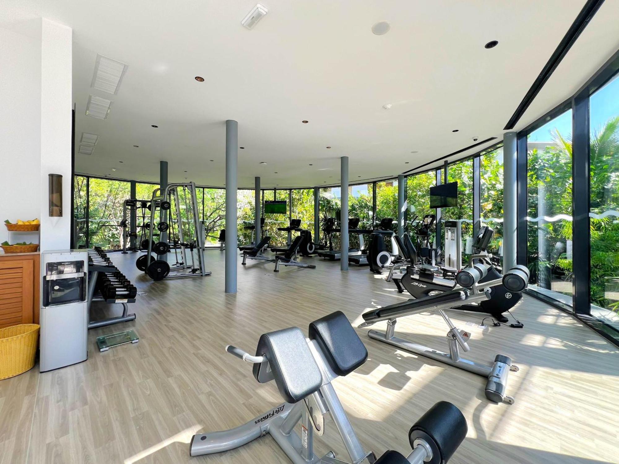 Haven Riviera Cancun (Adults Only) Alfredo V. Bonfil Dış mekan fotoğraf The gym at the resort